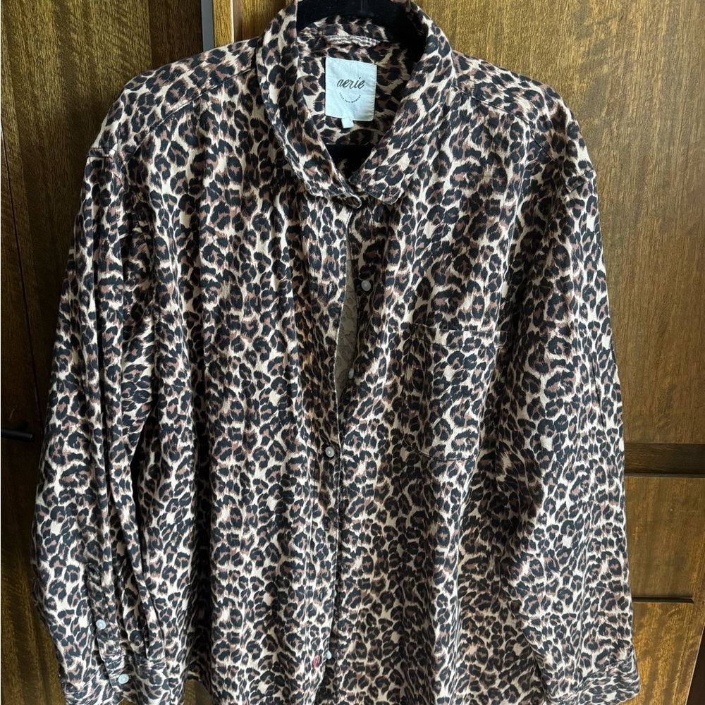 Beautiful Leopard Print Flannel